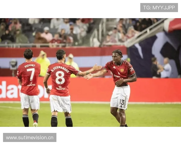 曼联重返欧冠难度加大：赛季走势变化，竞争格局趋于激烈