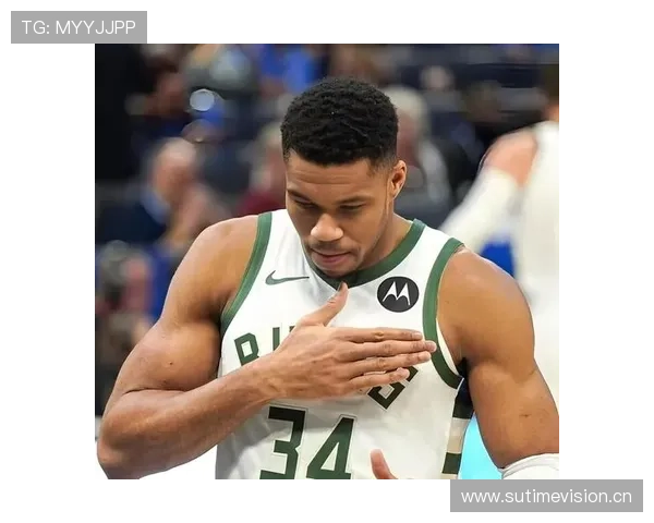 字母哥家冰箱里只放鸡胸肉和水，连他老婆都受不了