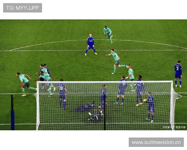 未经许可入场算犯规吗？足球规则如何界定场外人员干扰判罚