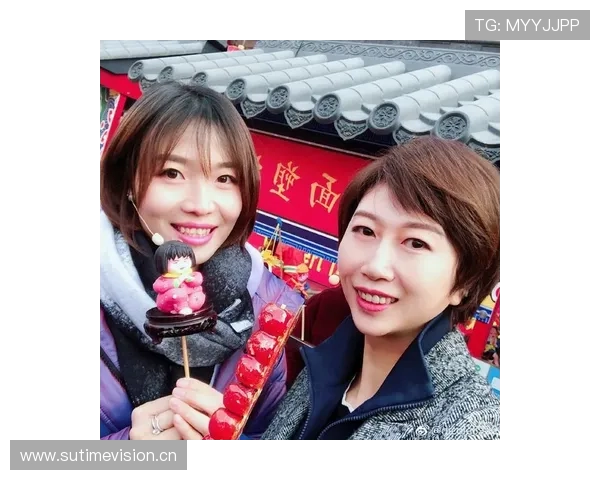 魏秋月人前像女强人，小姐姐家的厨房全是高档进口货，普通人连摸都不敢摸一把！